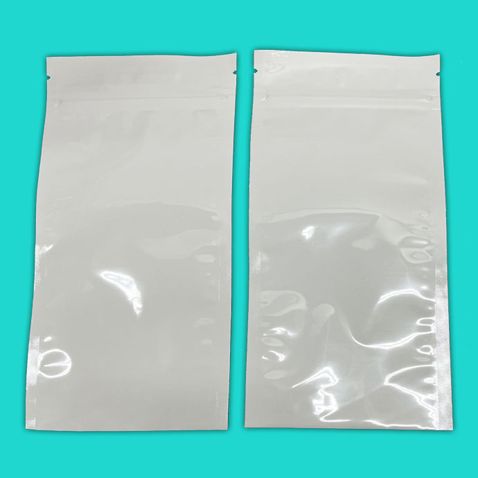 4" x 8.5" Tamper Evident ZipSeal Pouch - 04MFW08375ZTE